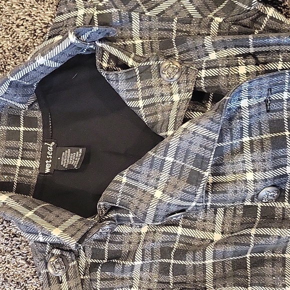 🦩 3 for $25 Wet seal coat - Picture 2 of 3